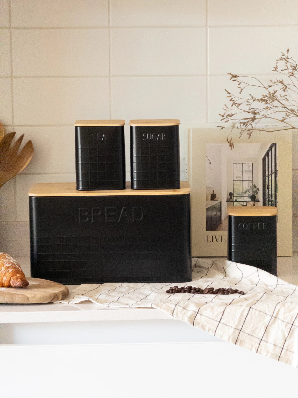 Set x4 Contenedores con relieve Negro