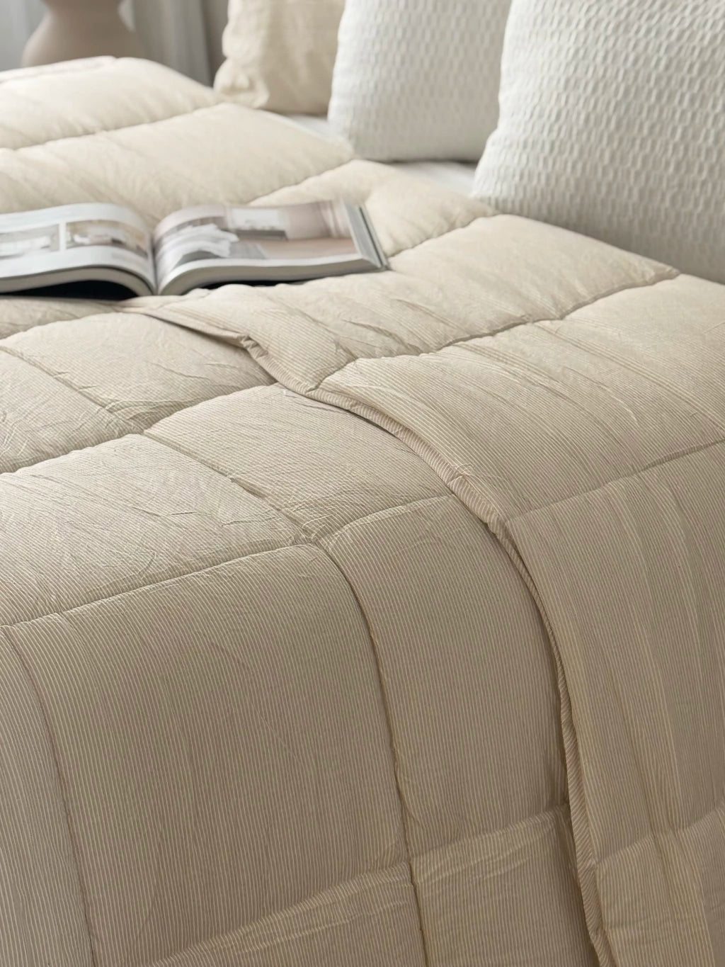 Kit Edredón Atenas Twin Rayado Beige